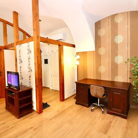 公寓 Casso In Historical Center 科希策